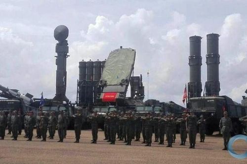 Vì sao các hệ thống phòng không S-300VM, Buk-M2E Venezuela hoàn toàn im tiếng khi bị Mỹ tấn công?