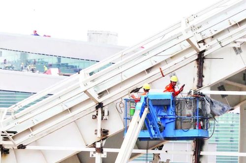Tăng tốc thi công các dự án giao thông trọng điểm