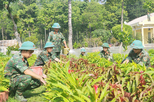 Sắc xuân trong doanh trại Sư đoàn 9