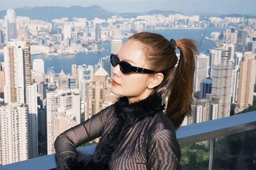 Ca sĩ Phạm Quỳnh Anh hé lộ ký ức thanh xuân ở Hong Kong