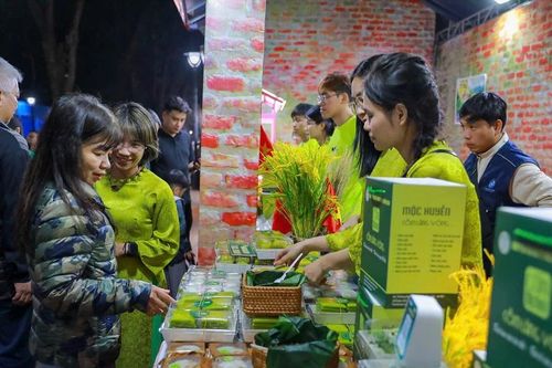 Khoảng 560.000 lượt khách đến Hà Nội dịp Tết dương lịch 2026