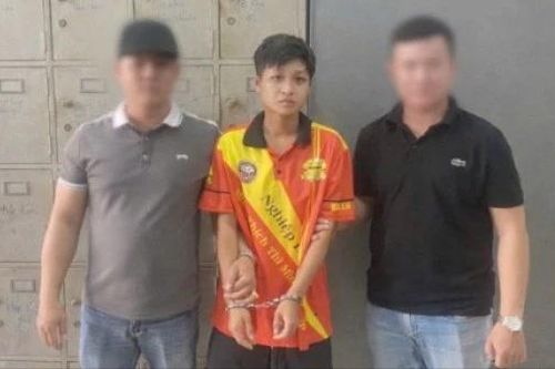 Trộm vàng của 'vợ đồng giới' rồi bỏ trốn