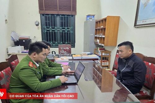 Tạm giữ đối tượng dùng vũ khí quân dụng đe dọa vợ