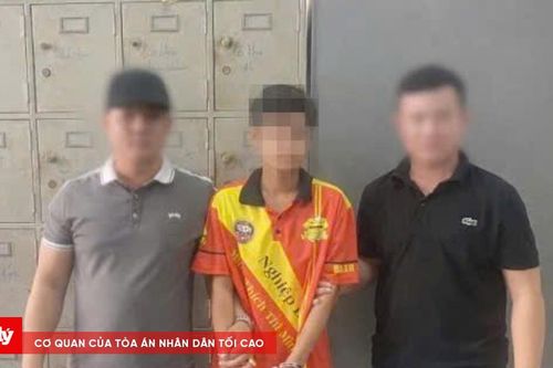 Giả dạng nam giới để trốn lệnh truy nã
