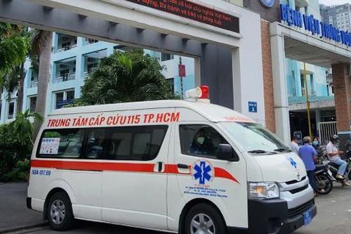 Người đàn ông bất ngờ tím tái, nguy kịch khi đang ăn bánh trôi nước