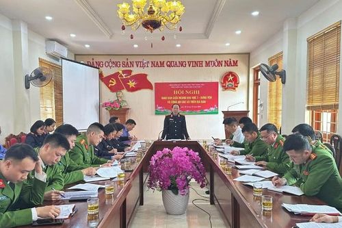 VKSND Khu vực 7, tỉnh Hưng Yên chủ trì Hội nghị giao ban với Công an 20 xã trên địa bàn