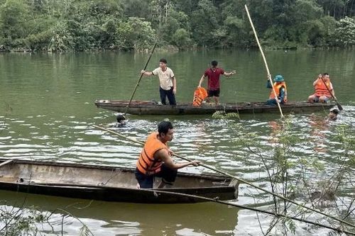 Đà Nẵng: Lật ghe trên sông Nước Xa khiến 1 người thiệt mạng
