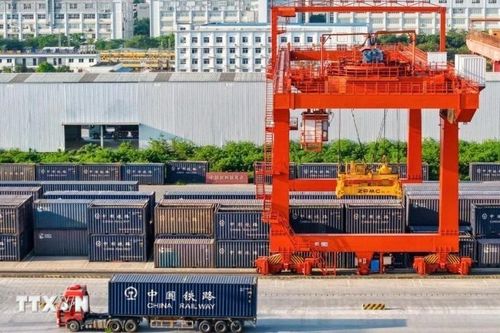 Sản lượng hàng hóa tàu liên vận Trung Quốc-Việt Nam tăng mạnh