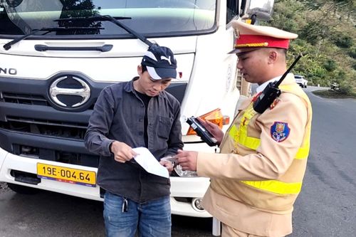 Lai Châu: 157 trường hợp vi phạm an toàn giao thông trong dịp nghỉ Tết Dương lịch