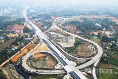 Không nghỉ trên những công trình trọng điểm trong dịp Tết Dương lịch