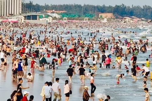 Du lịch Đồng Nai và phố biển Vũng Tàu sôi động, doanh thu lớn dịp Tết dương lịch