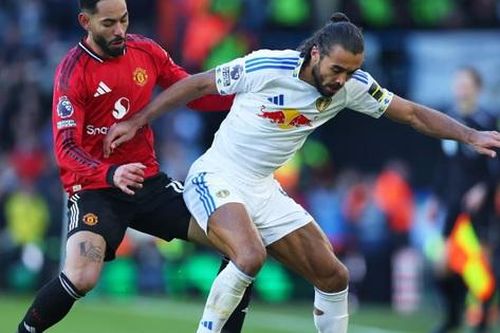 Hòa Leeds, MU tạm vươn lên vị trí thứ 5 trên bảng xếp hạng