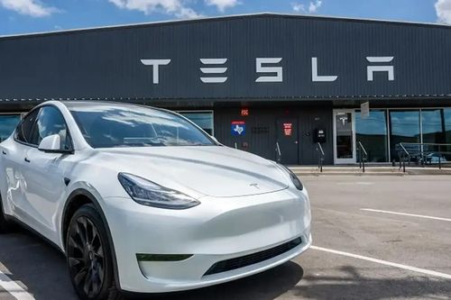 Tesla mất ngôi vị hãng xe điện lớn nhất thế giới