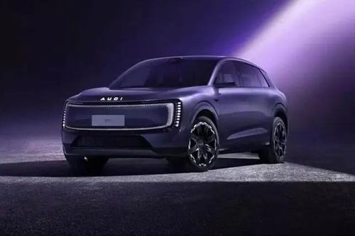 Mẫu SUV cỡ lớn Audi E7X công suất 671 mã lực