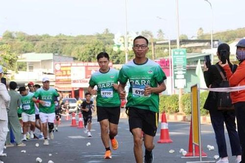 VĐV Hoàng Nguyên Thanh lần thứ 10 chinh phục danh hiệu Vua leo núi