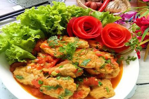 Chả cá ngon thế, lành thế tại sao ít có mặt trong mâm cỗ Tết?