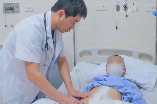 Người đàn ông 71 tuổi bị vỡ phình động mạch chủ bụng vì lý do chủ quan này