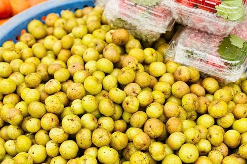 Loại quả rừng vị 'khổ trước sướng sau' bất ngờ thành món đặc sản được nhiều người 'săn đón'