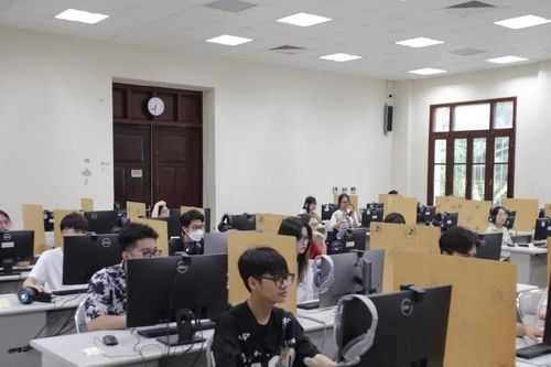 Đại học Quốc gia TP.HCM lập bài thi tiếng Anh chuẩn hóa đầu ra