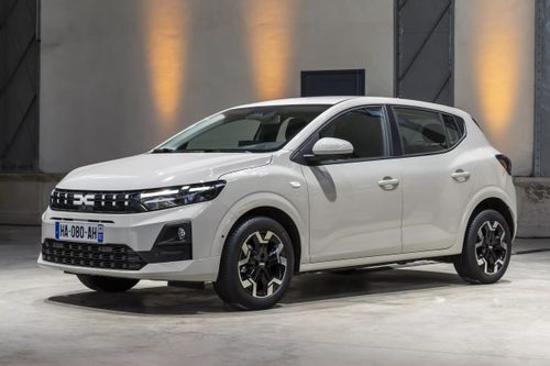 Xe bán chạy nhất châu Âu không phải SUV, cũng chẳng phải xe điện