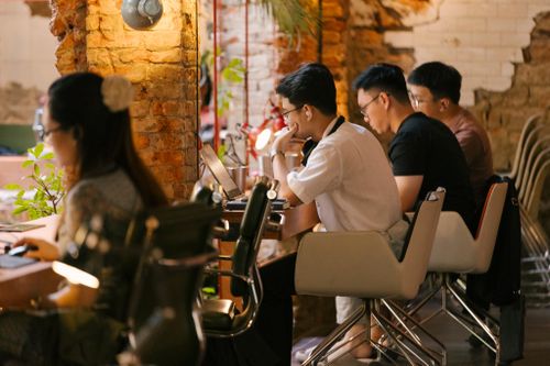 'Công xưởng' học bài, làm việc tại TP.HCM bán không gian theo giờ