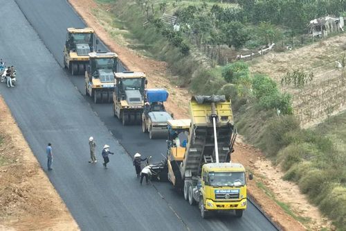 Siết kỷ cương để tránh 'khởi công rầm rộ, triển khai cầm chừng'
