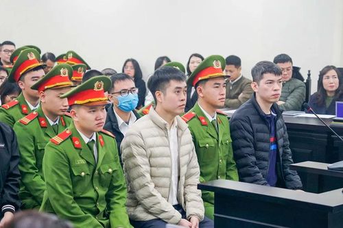 Xét xử nhóm người sản xuất, buôn bán hàng giả hơn 2.400 tỷ đồng
