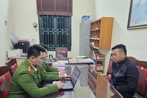 Người đàn ông dùng súng tự chế đe dọa vợ có thể đối diện hình phạt nào?