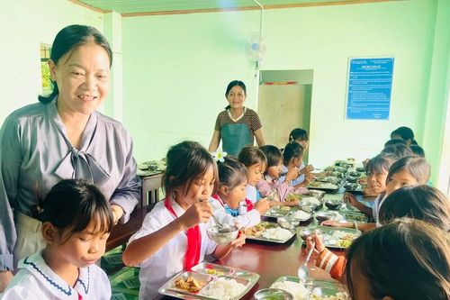Gia Lai làm rõ cơ sở pháp lý, bán trú trường học hoạt động trở lại