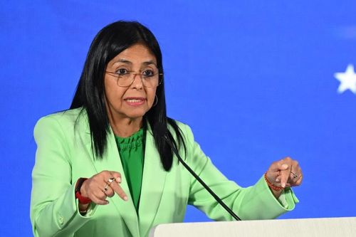Tình hình Venezuela: Quyền Tổng thống chủ trì họp nội các, đáp trả ra sao về cảnh báo 'trả giá đắt' của Mỹ? Cuba quốc tang