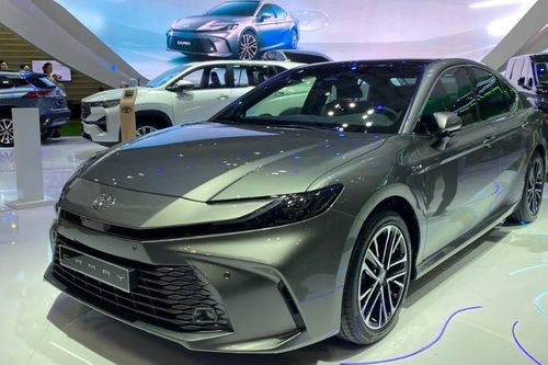 Toyota Việt Nam triệu hồi loạt xe tiền tỷ ngay đầu năm 2026 vì dính lỗi phần mềm