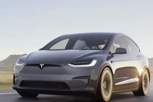 Khách kiện Tesla vì 'thổi phồng' hệ thống hỗ trợ lái sau tai nạn 4 người chết