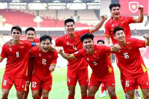 Việt Nam bỏ xa Thái Lan về giá trị đội hình ở Giải U23 châu Á; Góc nhìn của Godin về Ronaldo và Messi