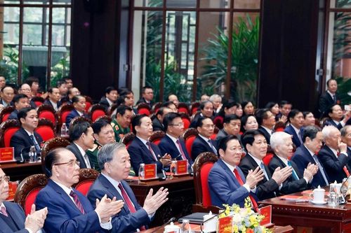 Bí thư Tỉnh ủy Nguyễn Khắc Thận dự Lễ kỷ niệm 60 năm ngày truyền thống ngành Nội chính Đảng