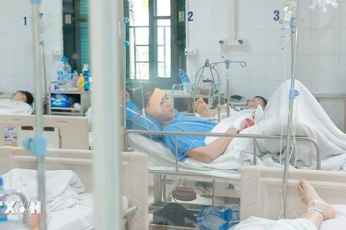 Bộ Y tế vào cuộc vụ nghi ngộ độc thực phẩm nhiều người mắc ở Vĩnh Long