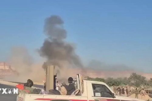 Hơn 400 du khách mắc kẹt tại Yemen do bạo lực leo thang