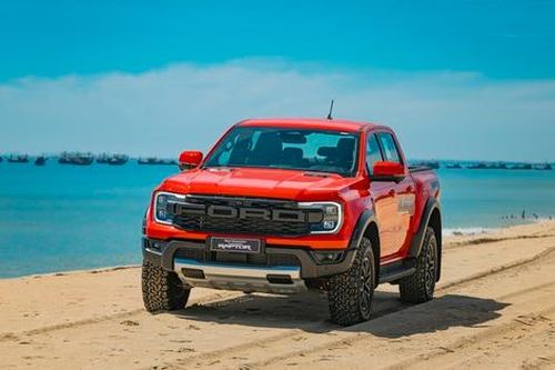 Ford mở đầu năm mới bằng đợt ưu đãi lớn