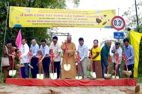 Xã Vĩnh Hanh khởi công xây dựng 2 cầu Tường Nguyên 566, 570