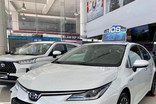 Toyota Corolla Altis 2026: Giá lăn bánh tháng 1 và đánh giá chi tiết các phiên bản