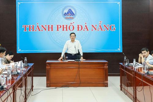 Tập trung xử lý đất, cát bồi lấp sau thiên tai để khôi phục sản xuất nông nghiệp