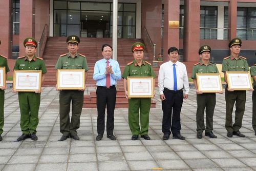 Nhiều tập thể, cá nhân thuộc Công an tỉnh Gia Lai được khen thưởng