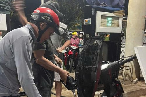 Tạm ứng từ kho dự trữ, Phú Quý khơi thông nguồn xăng dầu