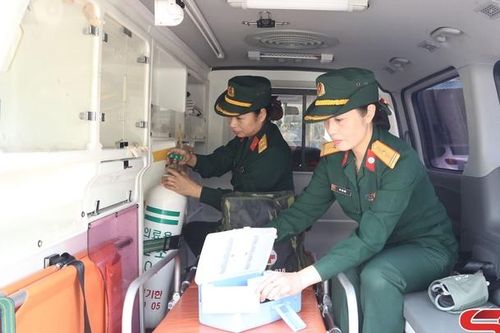 Xây dựng 'Đơn vị quân y 5 tốt'