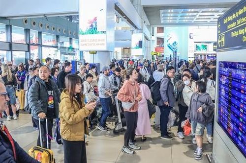 Hơn 400 nghìn lượt khách qua sân bay Nội Bài dịp Tết Dương lịch 2026