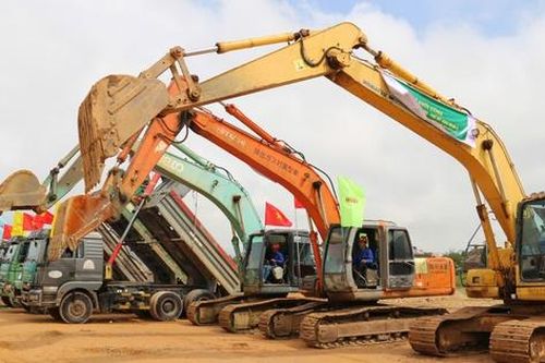Quảng Ngãi công bố đơn giá nhân công, ca máy và thiết bị thi công xây dựng