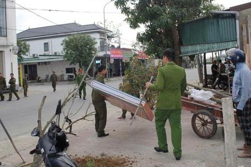Nhiều tuyến đường giao thông nông thôn ở Hà Tĩnh được 'thay áo mới'