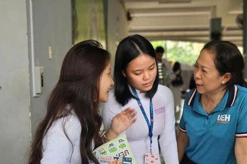 TP. Hồ Chí Minh: Hơn 1.500 học sinh tìm hiểu thông tin xét tuyển đại học năm 2026
