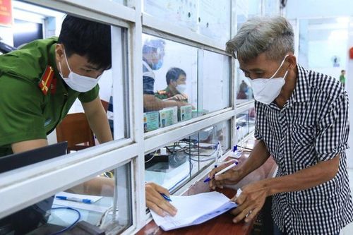 Không thay đổi nơi đăng ký cư trú khi chuyển nhà phạt đến 4 triệu đồng từ 15/12, chi tiết ra sao?