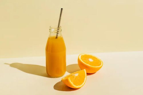 Có nên uống nước cam hàng ngày?