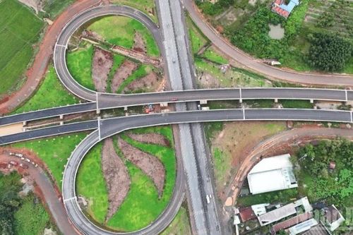 Cần sớm hoàn thành các đường giao thông kết nối sân bay Long Thành